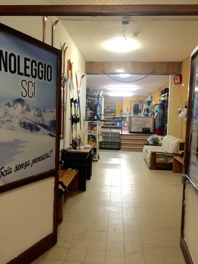 Aremogna Sulle Piste Da Sci * Roccaraso